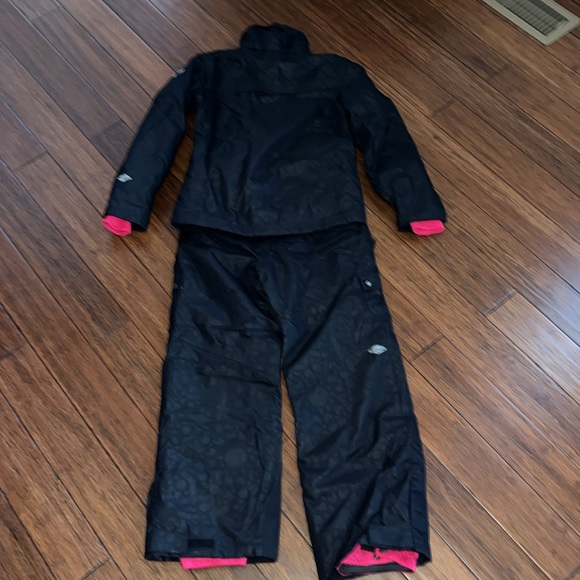Columbia Titanium Omni-Tech Waterproof, breathable Snow Suit! - Picture 9 of 16